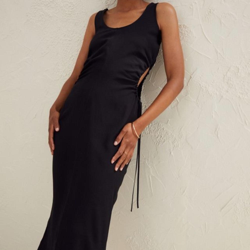 H&M midi dress with side cut out!